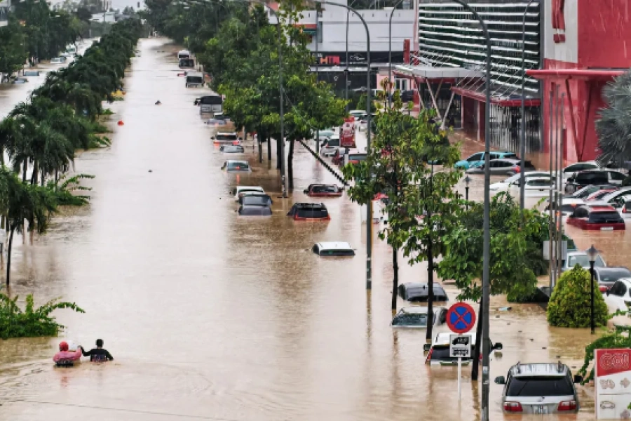 vietnam flood-1763894201.webp